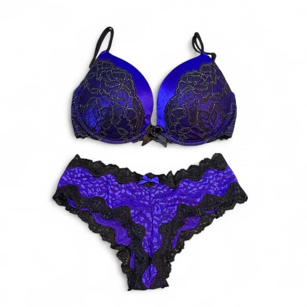 Victoria’s Secret Lingerie Set